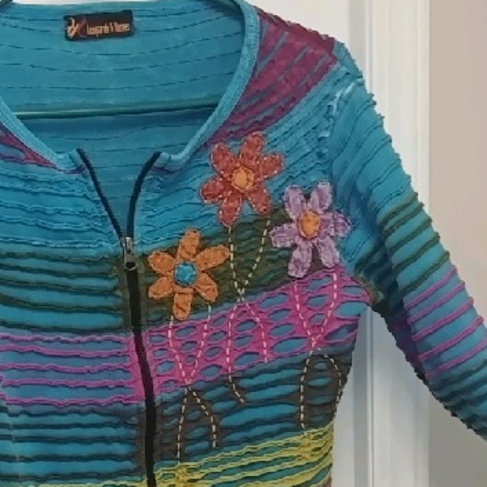 Leopards & Roses textured jacket. - Picture 5 of 5